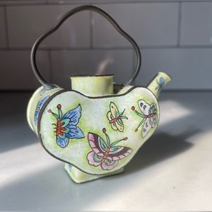 VTG Metal Trinket w/ Vibrant Butterfly Design 🦋